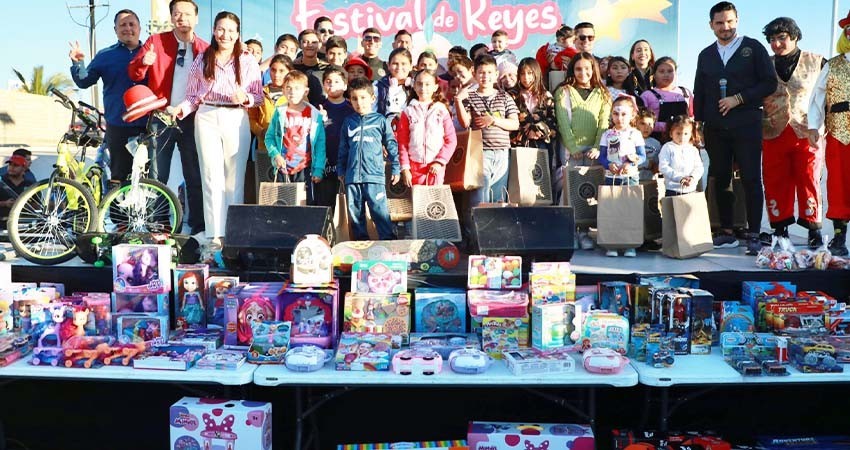 Celebra Ayuntamiento de La Paz magno Festival de Día de Reyes