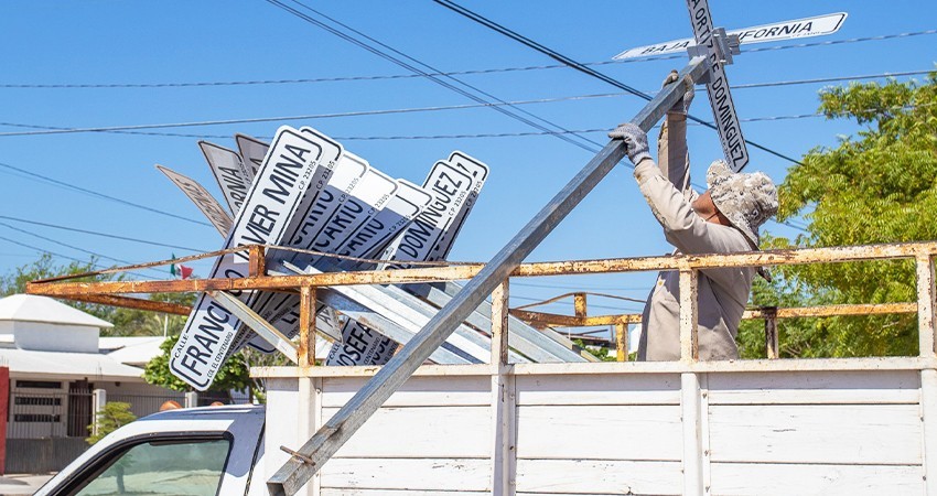Durante el 2023 la Unidad de Movilidad de Tránsito de La Paz colocó 736 señalamientos