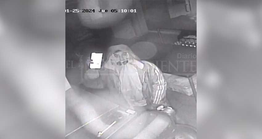 Exhiben a joven hurtando domicilios en Cabo San Lucas