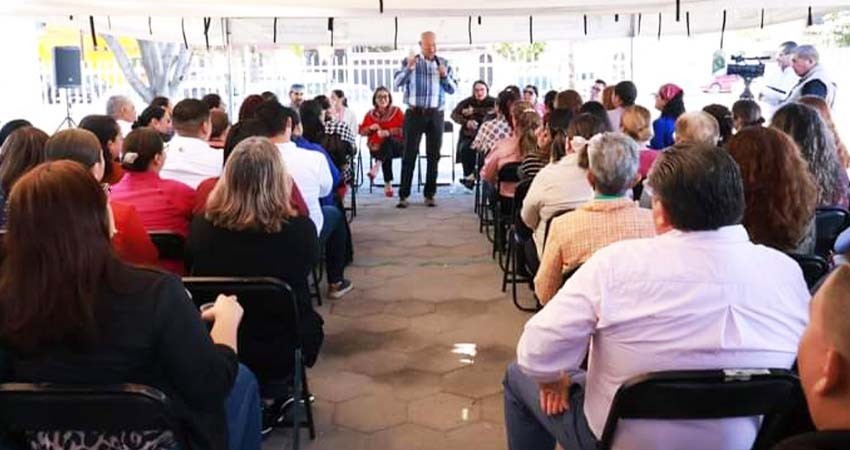 Reconoce el gobernador Castro Cosío acciones de asistencia social del SEDIF