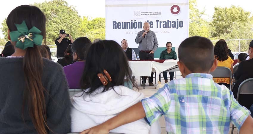 Sostiene gobernador Castro Cosío, encuentro con familias de conquista agraria, en La Paz