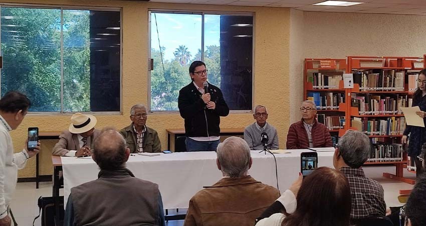 Se inaugura “biblioteca personal armando Trasviña Taylor”