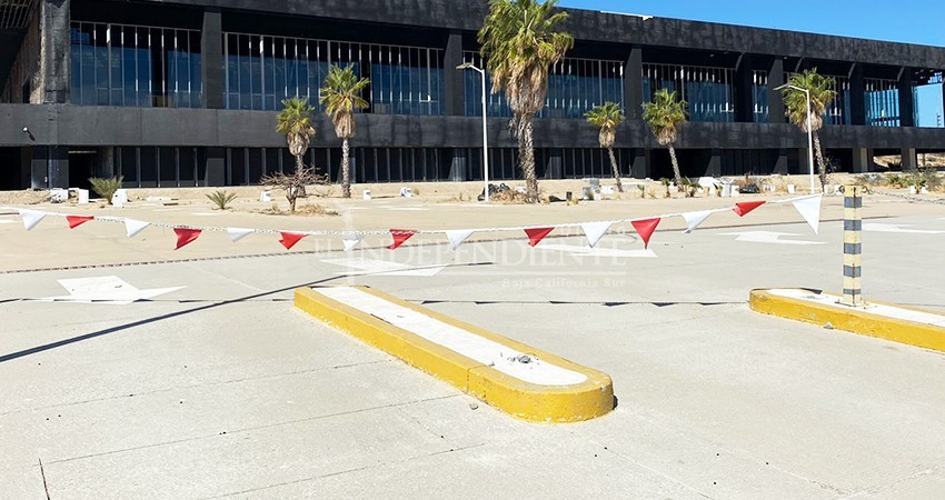 Gobierno de BCS entregó en concesión el Centro de Convenciones "G20" a empresa privada