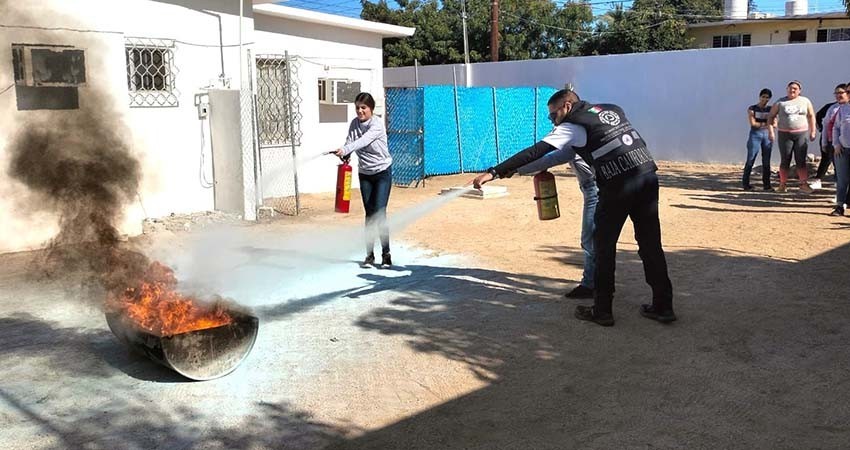 Capacitan a personal de estancias infantiles en primeros auxilios y protección civil