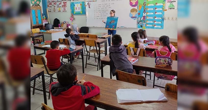 Mediante pláticas preventivas, la PGJE fomenta acciones contra la violencia a mujeres y niñas