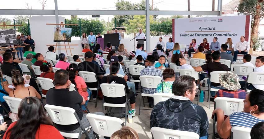 Inaugura Castro Cosío un nuevo punto de encuentro comunitario en La Paz
