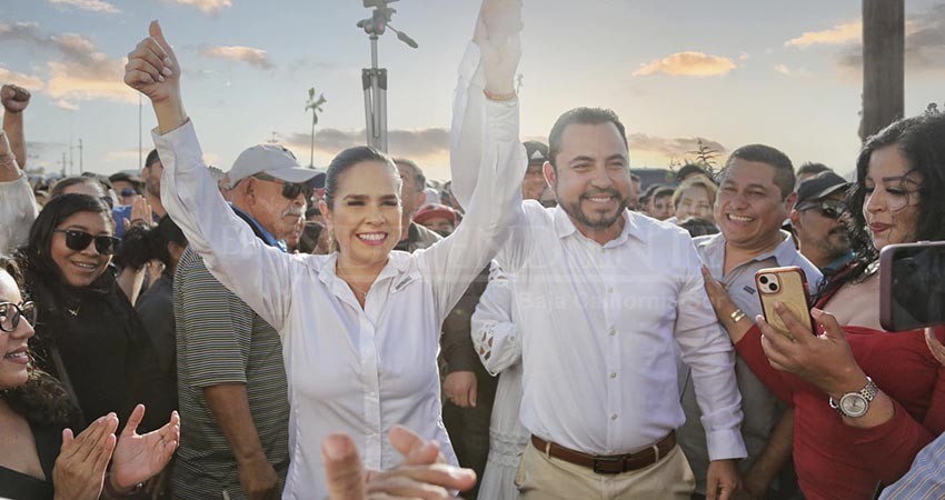 Celebra Gabriela Montoya unidad con la familia Agúndez