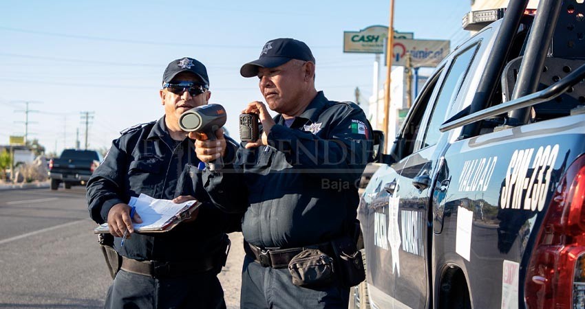 Cerca de 200 infracciones se aplicaron en una semana en La Paz por conducir en alta velocidad