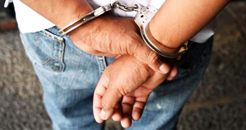 Por falsedad ante la autoridad queda vinculada a proceso