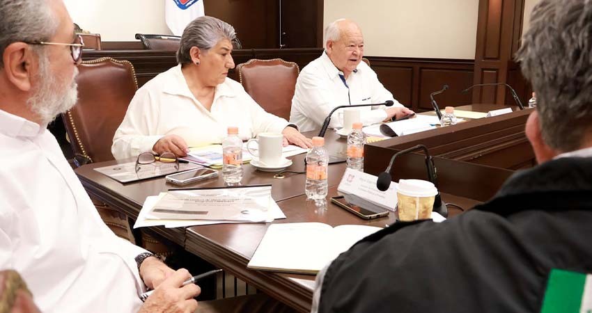Encabeza Castro Cosío reunión del comité técnico del fideicomiso por Desastres Naturales de BCS