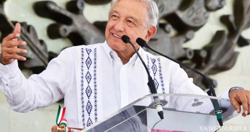 AMLO realizará gira en septiembre para izar banderas blancas y declarar terminado sistema de salud pública