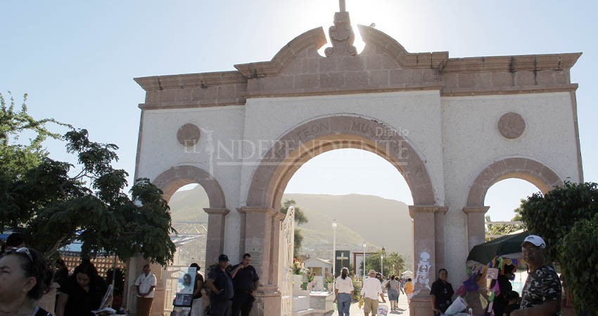 En en óptimas condiciones los panteones de La Paz para este 10 de mayo