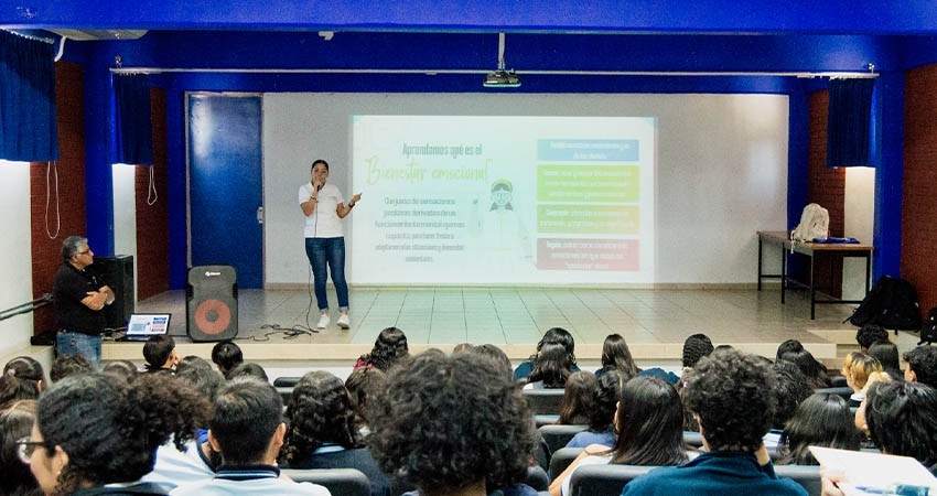 Imparten a la juventud de nivel media superior pláticas de bienestar emocional