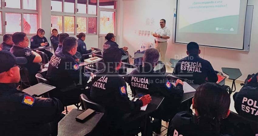 Capacita COEPRA a policías estatales en primeros auxilios