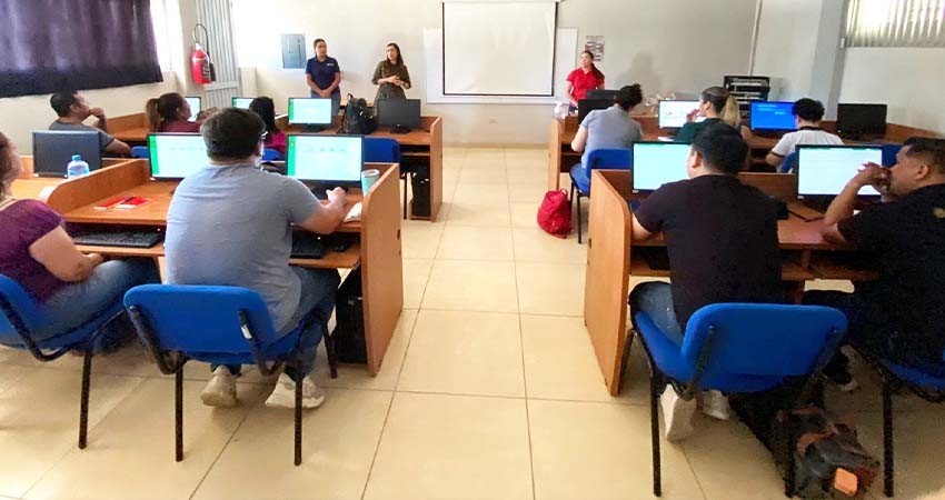 Fortalecen capacitación a personal de SEDIF BCS