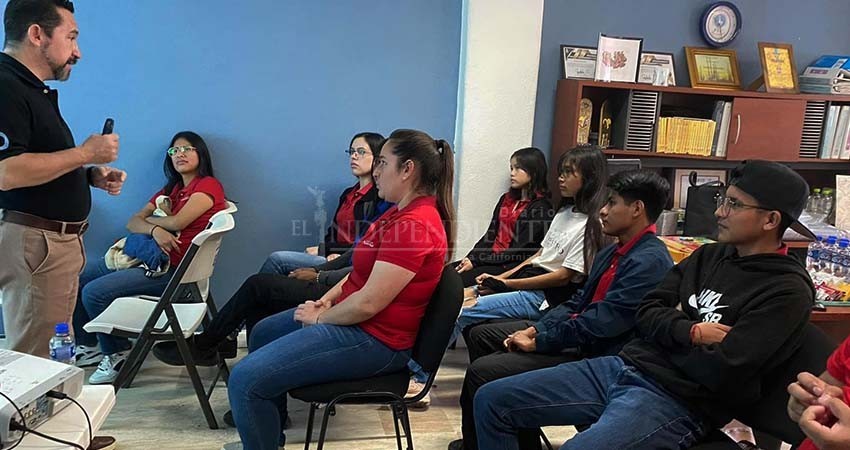 Celebra Fundación Questro haber entregado 4 mil becas para estudiantes de Los Cabos