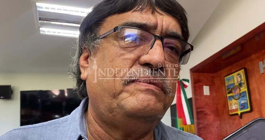 “Los desesperados, que se esperen”: Leggs Castro por denuncia de pavimentación inconclusa en el Tezal