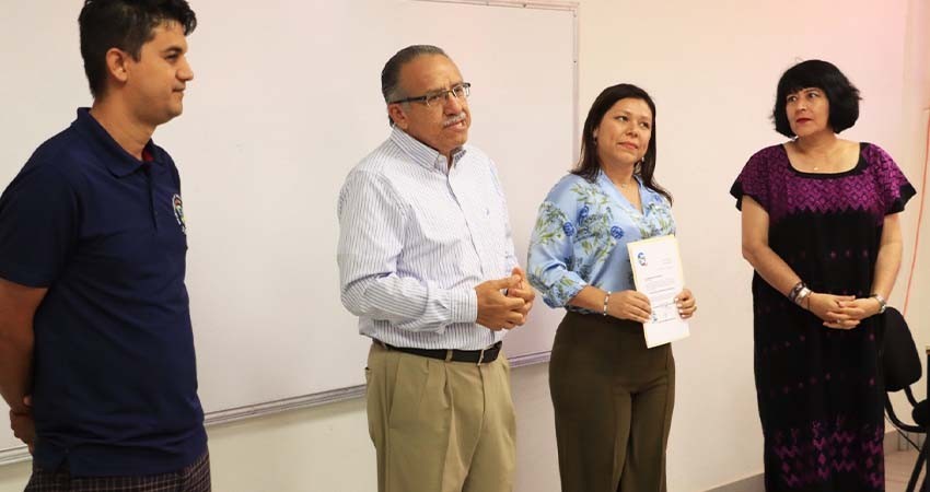 Otorgan nuevo nombramiento en el Departamento de Lenguas Extranjeras de la UABCS