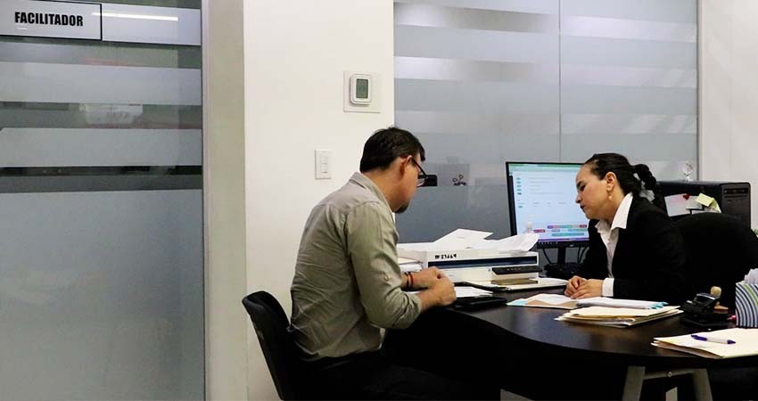 Repara el daño que causó por incumplimiento de la obligación alimentaria