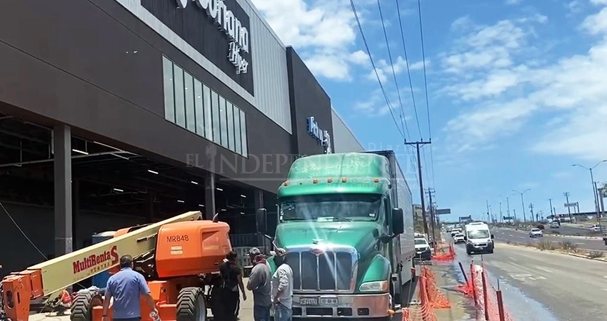 Suspenden inauguración de Soriana El Tezal por incumplimiento de contrato