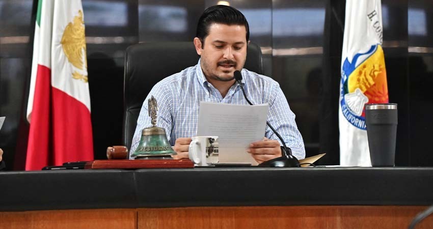 Prepara XVI Legislatura homenaje póstumo a Armando Trasviña Taylor, Diputado Constituyente