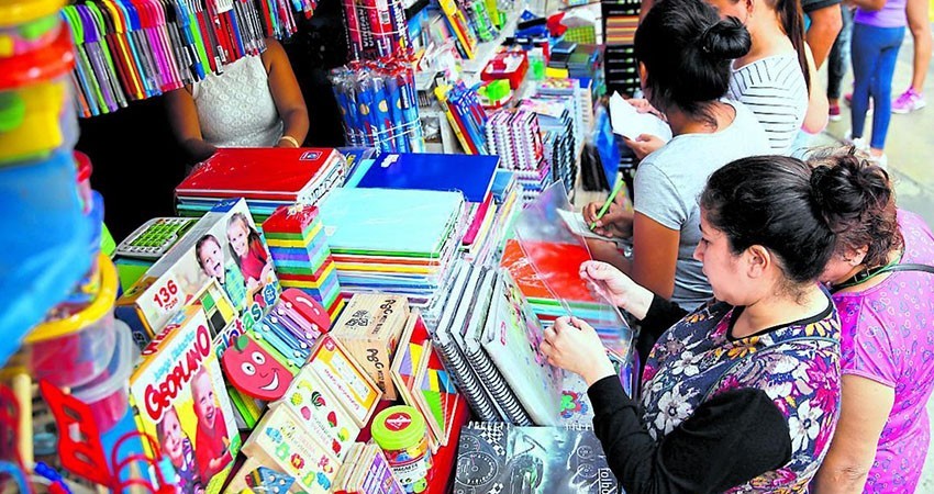 Derrama por regreso a clases crecerá 15% este año, espera la Concanaco Servytur