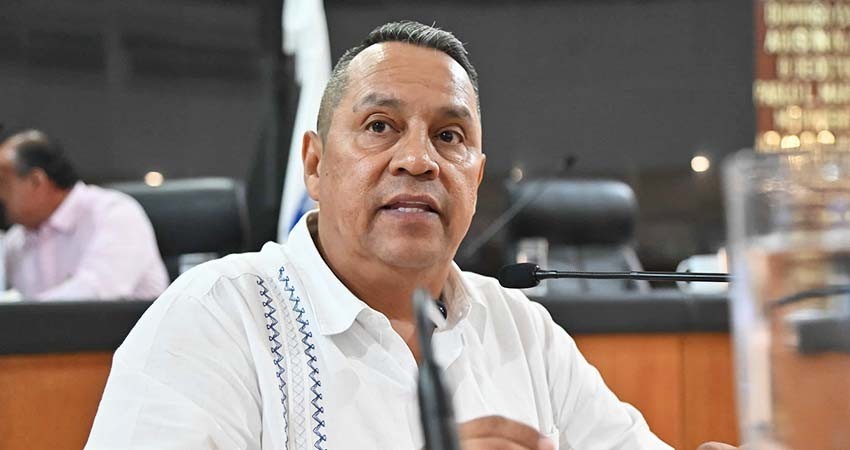 Hemos sido muy cuidadosos de no ejercer el presupuesto más allá de nuestra responsabilidad: Luis Armando Díaz