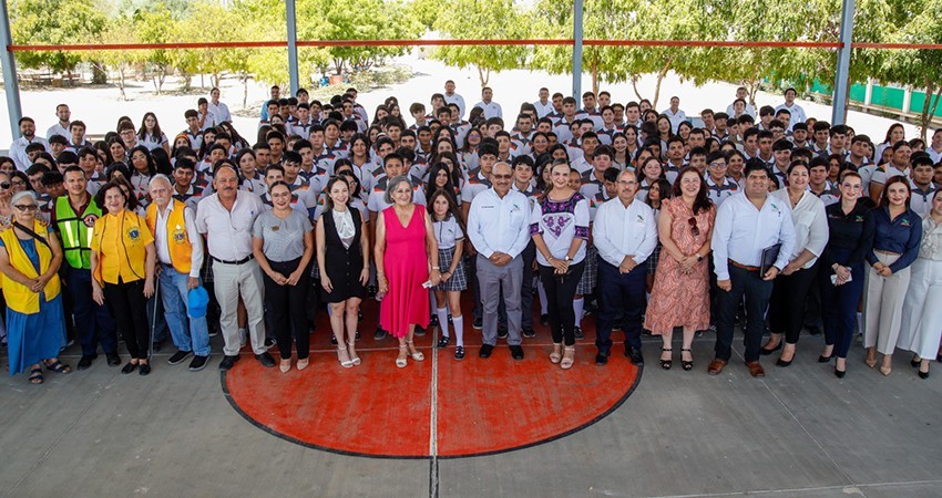 10 mil estudiantes de CECYTEBCS inician ciclo escolar 2024-2025