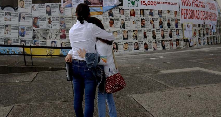 Búsqueda de desaparecidos en México recae en las mujeres: Amnistía Internacional