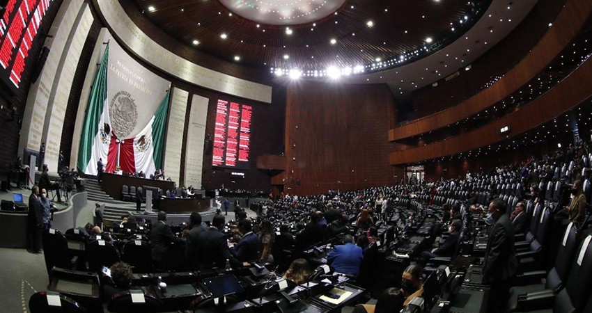 Pese suspensiones judiciales, Morena inicia proceso para aprobar reforma judicial