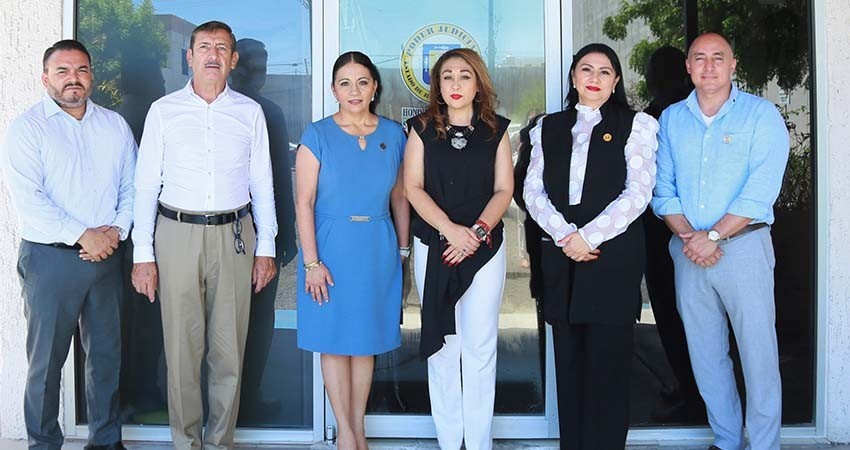 Recorre la Magistrada Presidenta los Juzgados Familiares