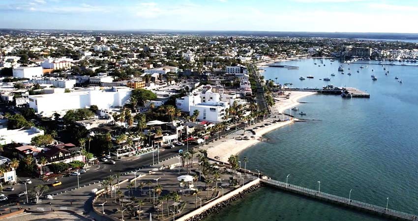 A 3 años de gobierno, el turismo permanece como el motor económico de BCS