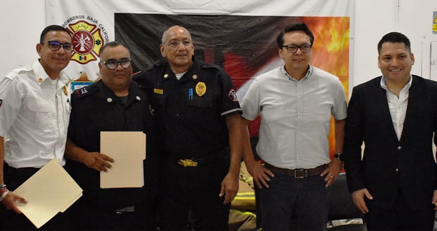 Nombran al nuevo Comandante del Heroico Cuerpo de Bomberos de La Paz
