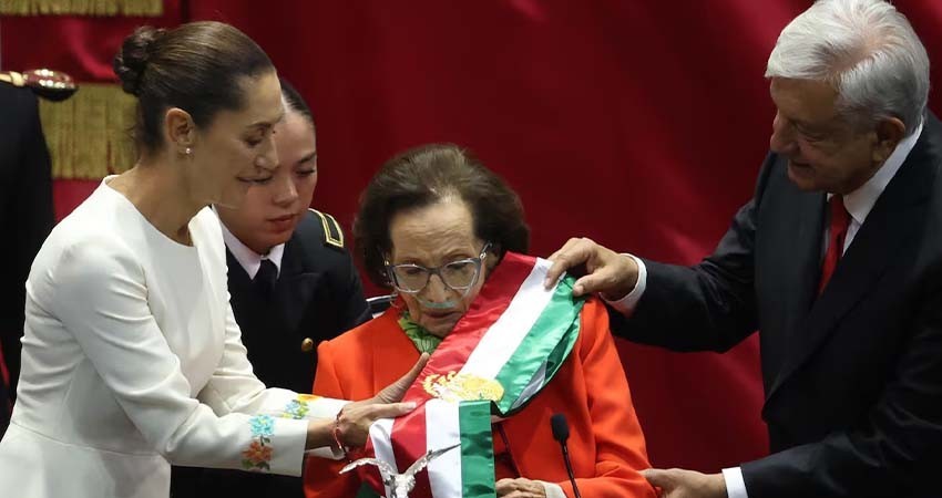 Ifigenia Martínez estuvo tres semanas en terapia intensiva, su motivación era entregar la banda presidencial