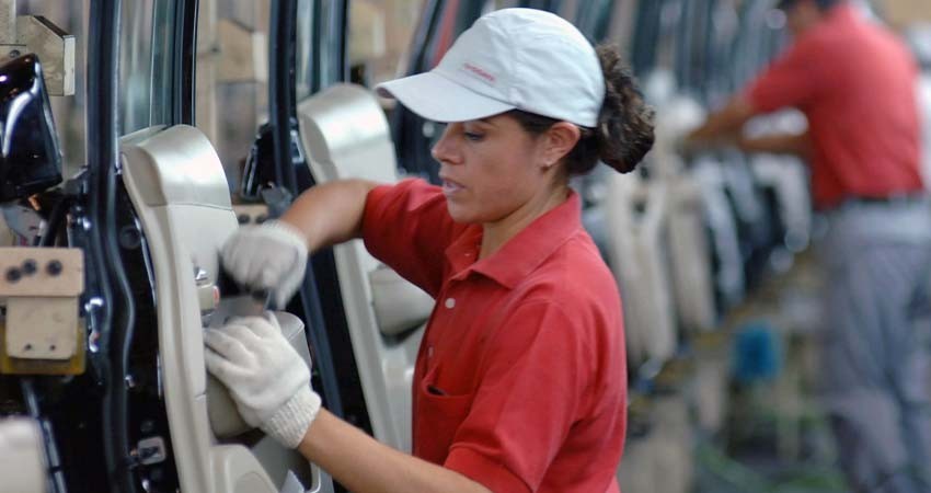Empleo formal en México tiene su septiembre más débil desde 2009