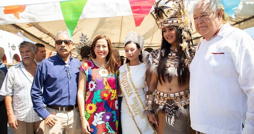 Autoridades municipales y estatales conmemoran el DXXXII Encuentro de Dos Mundos y el Día de la Nación Pluricultural