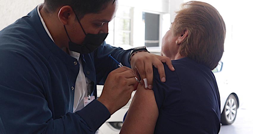 Inicia Salud Estatal campaña de vacunación contra la influenza estacional