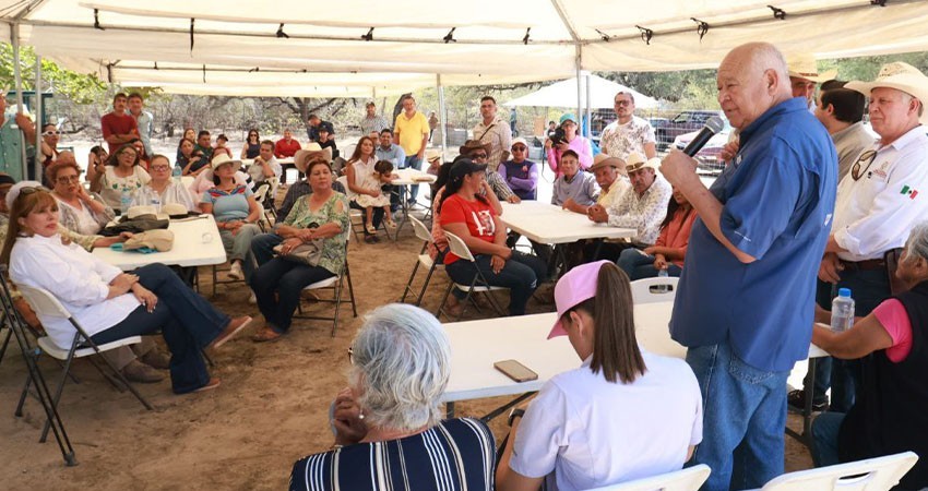 Visita gobernador comunidades de El rosario y Valle Perdido en La Paz