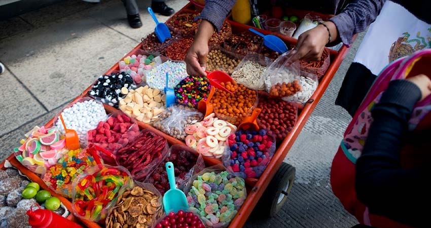 ¿Multa por vender y consumir? Lista de comida chatarra prohibida en escuelas