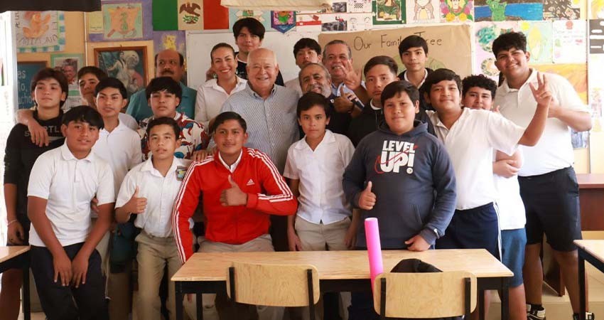 Fortalece Castro Cosío educación en comunidades con la entrega de equipamiento y mantenimiento de espacios