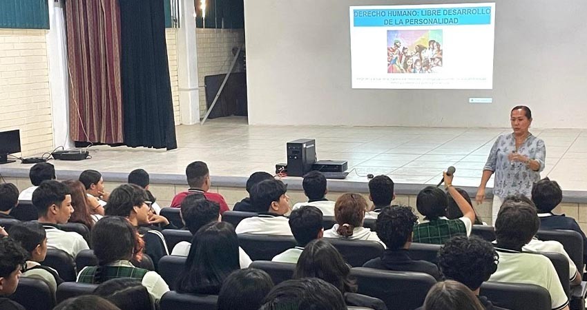 Capacitan a más de mil estudiantes de nivel medio superior en materia de derechos humanos