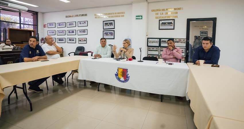 Legislaremos para empoderar a las mujeres de BCS: Karina Olivas Parra