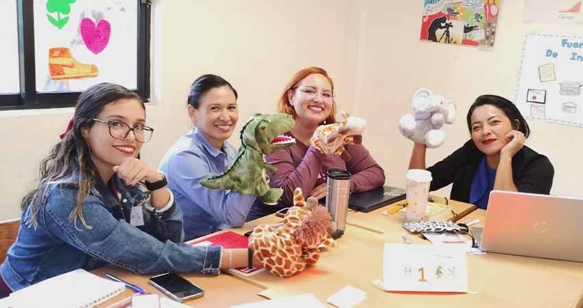 Participan más de mil docentes de Los Cabos en caravana académica