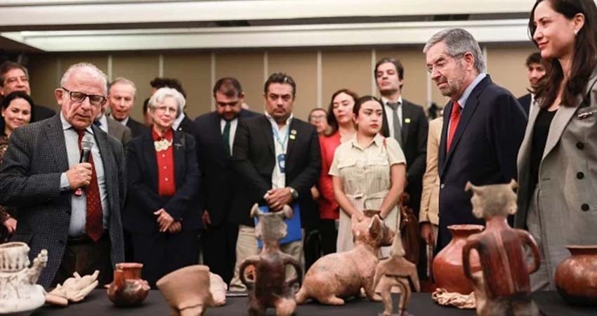 México recupera 220 piezas arqueológicas que estaban en Argentina, Canadá, EU y Suiza