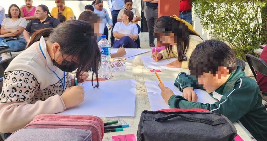 Participan 31 estudiantes de primaria en el concurso municipal “Dibujando por la Revolución Mexicana”