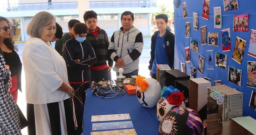 Festejan los 77 años de fundación de la Secundaria Técnica Uno