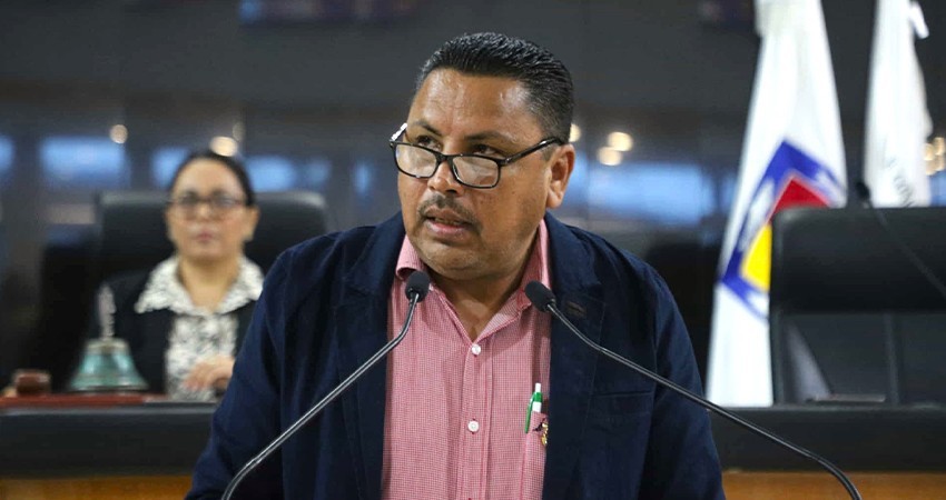 Pide el legislador Escogido, atención y reconocimiento a profesores de educación física en BCS