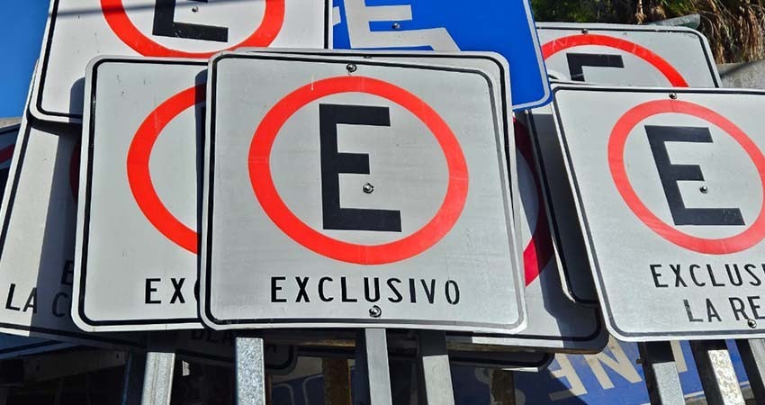 Verifica el Gobierno Municipal de La Paz la vigencia de estacionamientos exclusivos