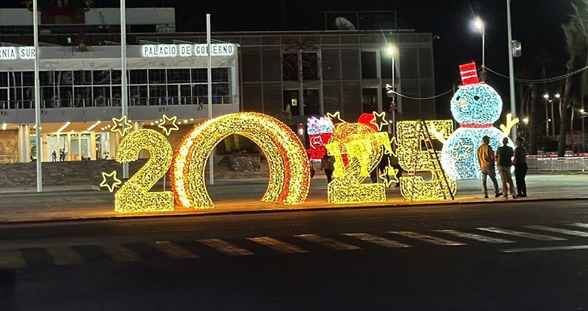 Invita el gobierno de BCS a la verbena popular por el encendido de luces navideñas