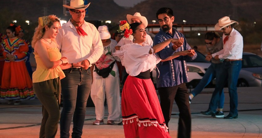 Por iniciar el Festival Universitario de Artes en UABCS